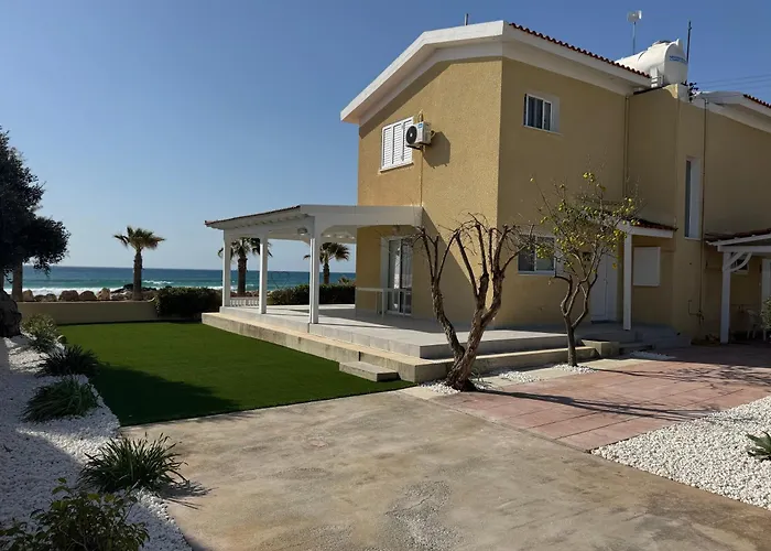 וילה Sandy Beachfront 3br - *