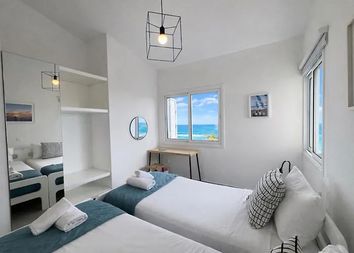 וילה Sandy Beachfront 3br - *