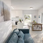 Βίλα Sandy Beachfront 3br -
