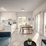 Sandy Beachfront 3br - Aya Napa