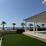 Sandy Beachfront 3br - Aya Napa