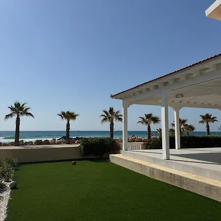 Sandy Beachfront 3br - Ayia Napa