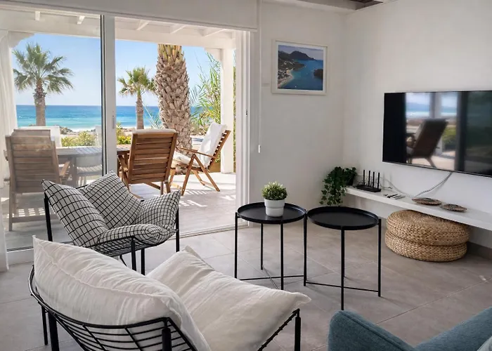 Sandy Beachfront 3br -